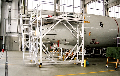 Nosedock für Lockheed P-3C „Orion“